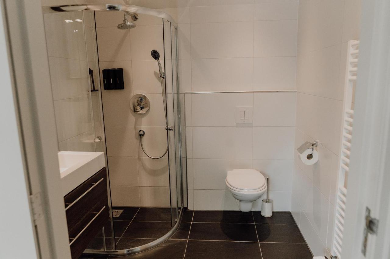 B&B Oan'T Wetter Dokkum Extérieur photo